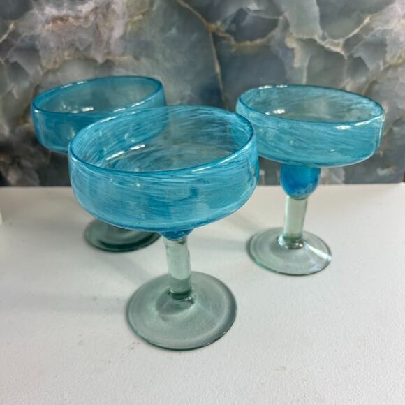 Hand blown Margarita Glasses Set of 3 6.5" Tall Aqua Blue Swirl Unmarked - Picture 2 of 9